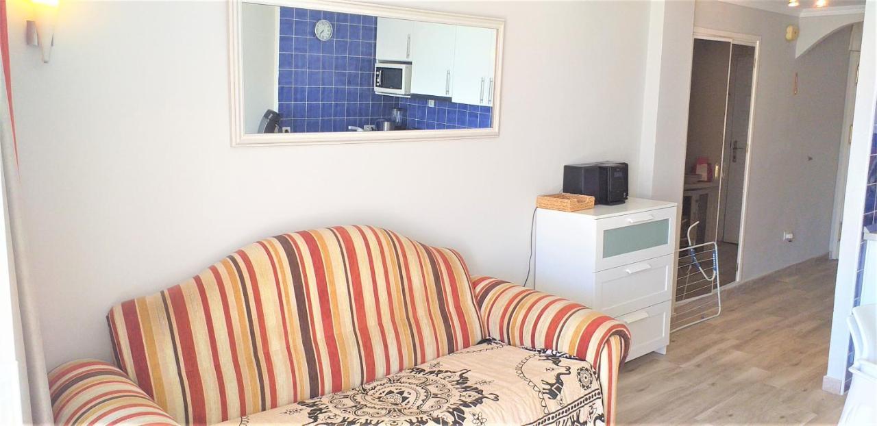 Apartment With A Large South-Facing Balcony, Sea View And Wifi In Las Americas Center Playa de las Americas  Exterior photo